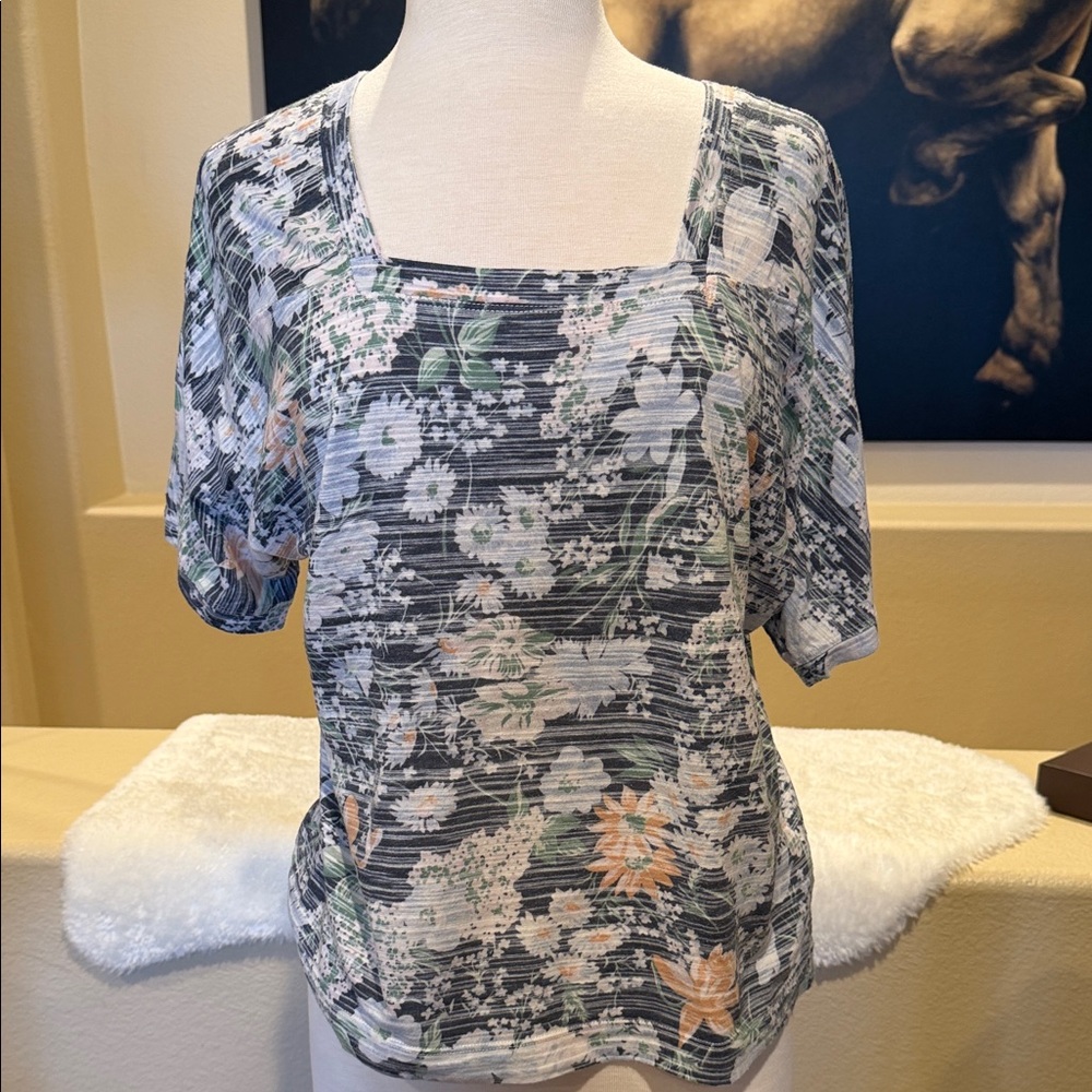 Anthropologie oversized Floral Square-Neck Floral Top